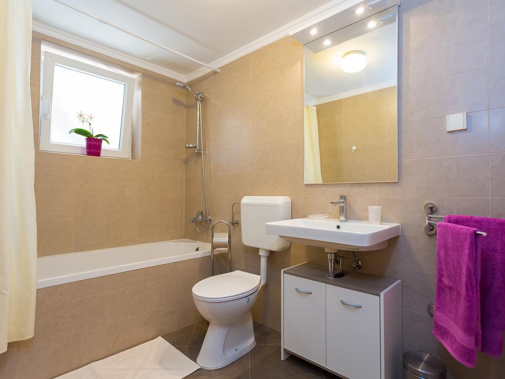 Apartment Luce Porec Exterior photo
